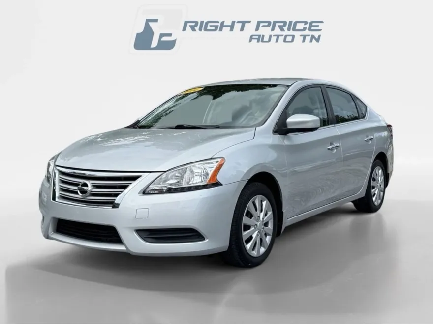 2014 Nissan Sentra SV photo 1
