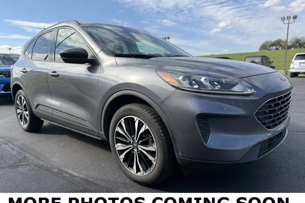 2022 Ford Escape SE photo 1
