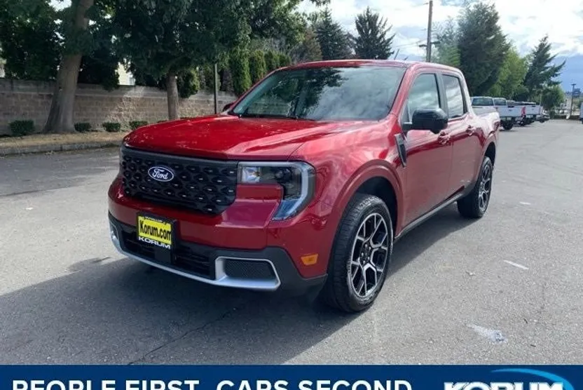 2025 Ford Maverick Lariat photo 1