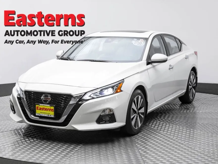 2022 Nissan Altima 2.5 SL photo 1
