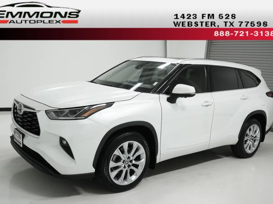 2023 Toyota Highlander Limited photo 1
