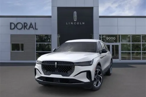 2025 Lincoln Nautilus Premiere photo 2