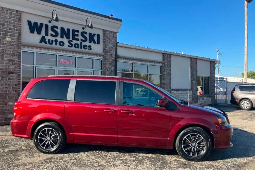 2017 Dodge Grand Caravan GT photo 1