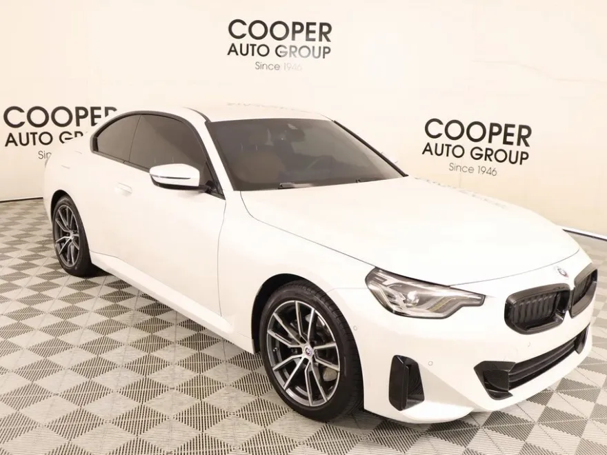 2023 Bmw 230i xDrive photo 1