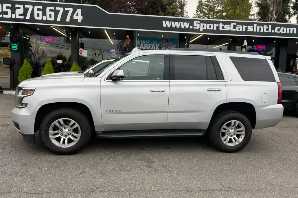 2020 Chevrolet Tahoe LT photo 1