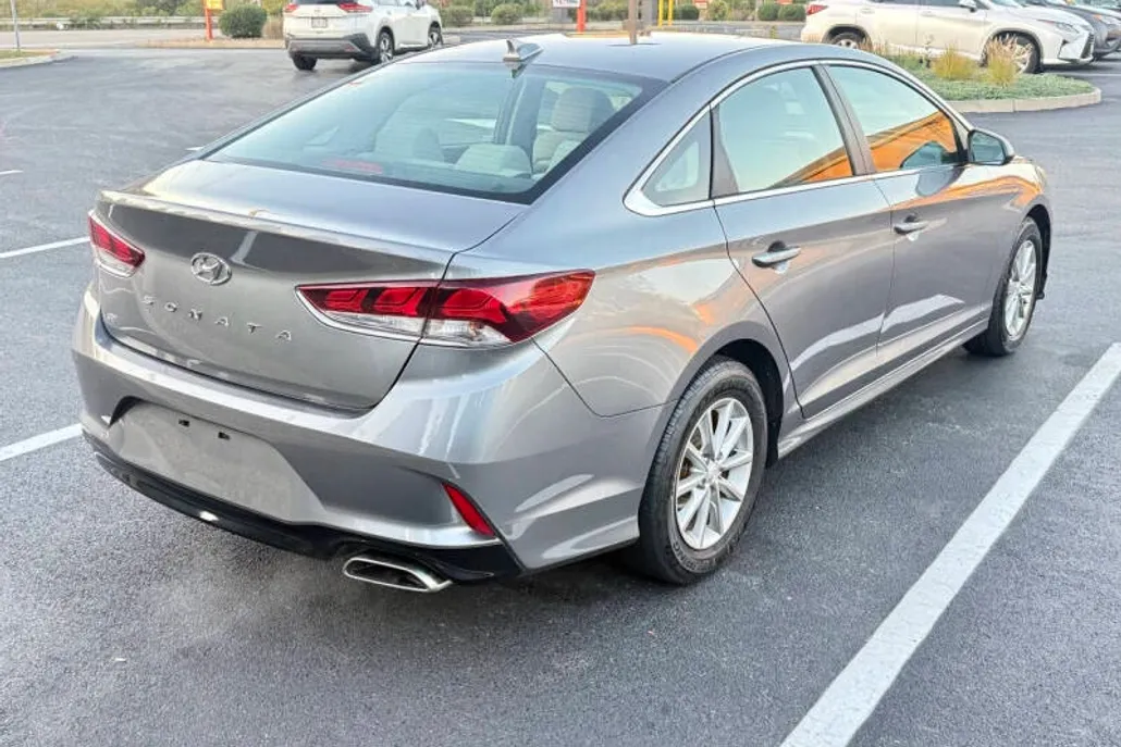 2019 Hyundai Sonata Eco SE photo 1