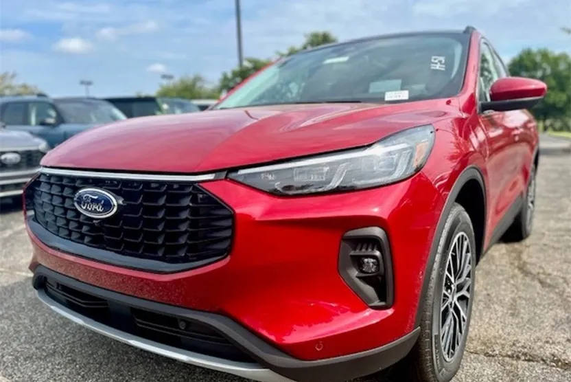 2024 Ford Escape Base photo 1