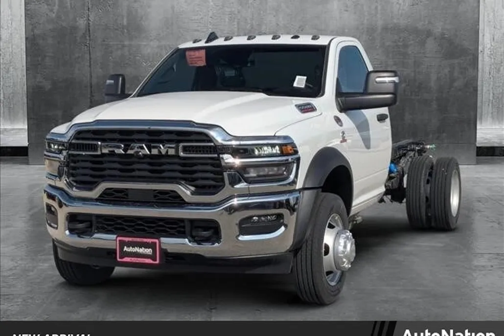 2025 Ram 5500 Tradesman photo 1