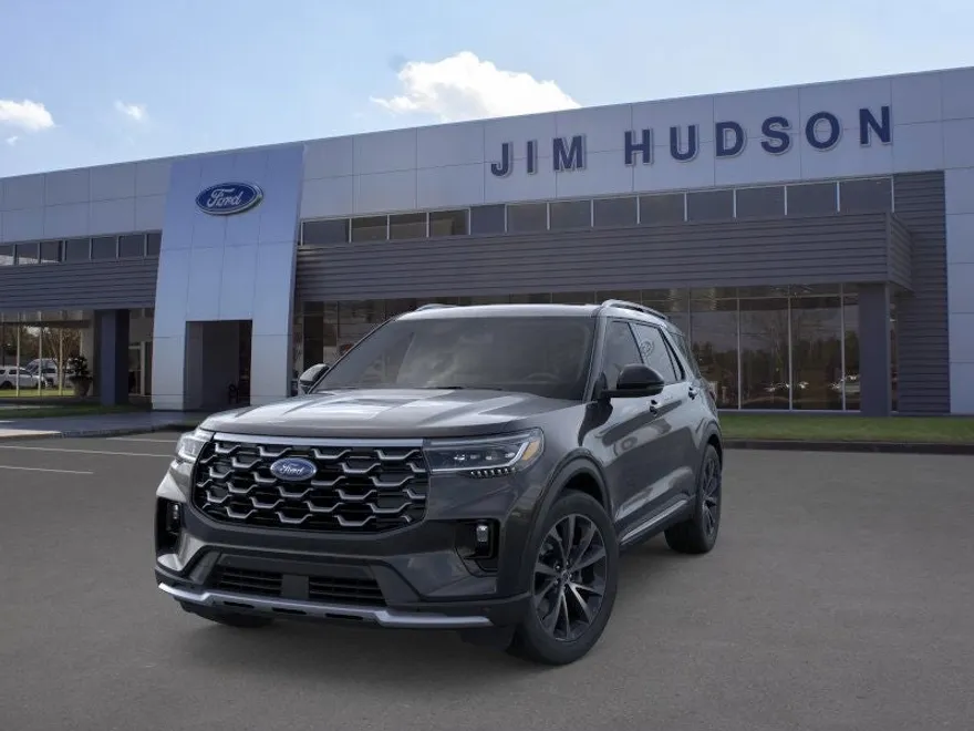 2025 Ford Explorer Platinum photo 1