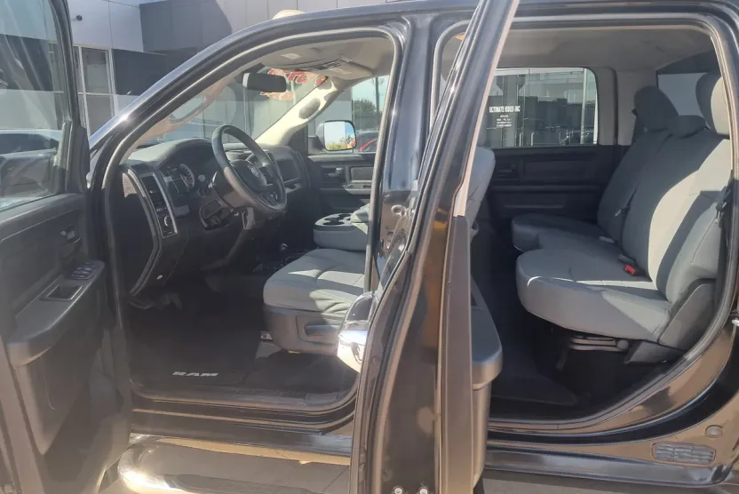 2013 Ram 2500 Tradesman photo 1