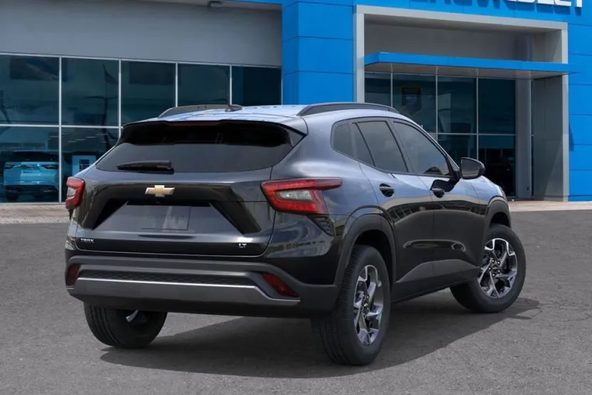 2025 Chevrolet Trax photo 1