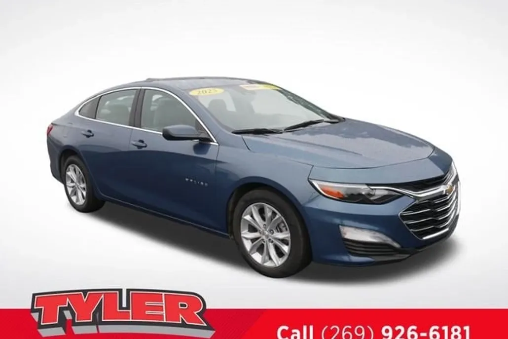 2025 Chevrolet Malibu 1LT photo 1