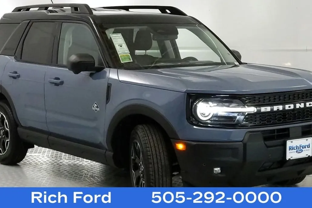 2025 Ford Bronco Sport Outer Banks photo 1