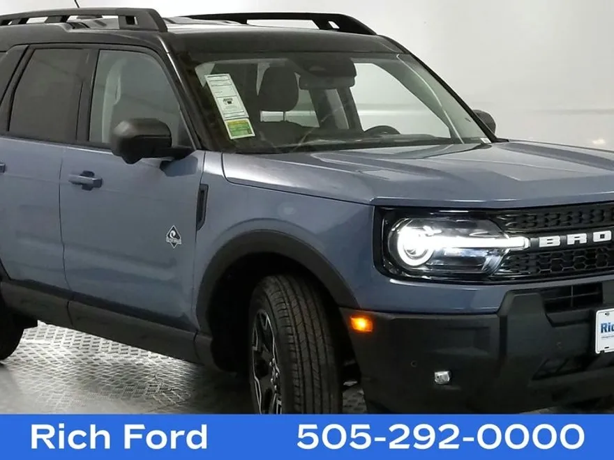 2025 Ford Bronco Sport Outer Banks photo 1