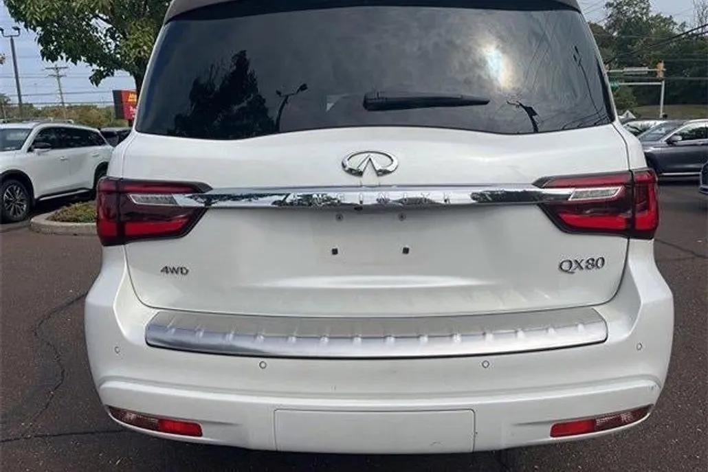 2024 Infiniti QX80 Sensory photo 1