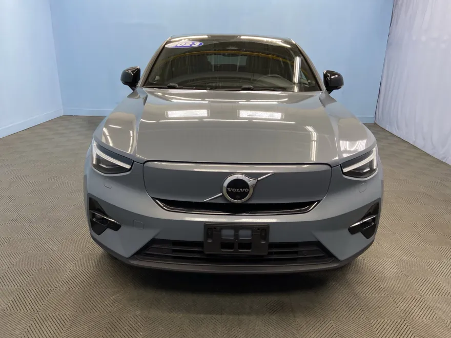2023 Volvo C40 Recharge Ultimate photo 1