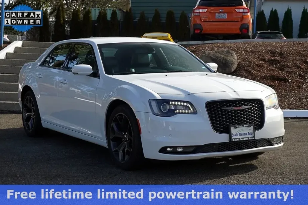 2021 Chrysler 300 S photo 1