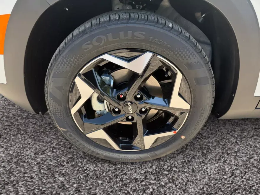 2026 Kia Seltos S photo 1