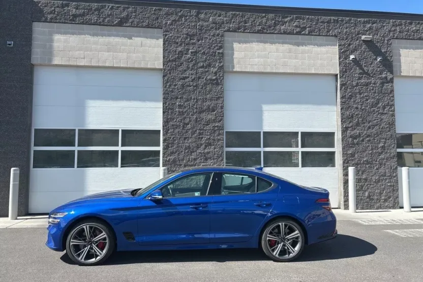 2025 Genesis G70 2.5T photo 1