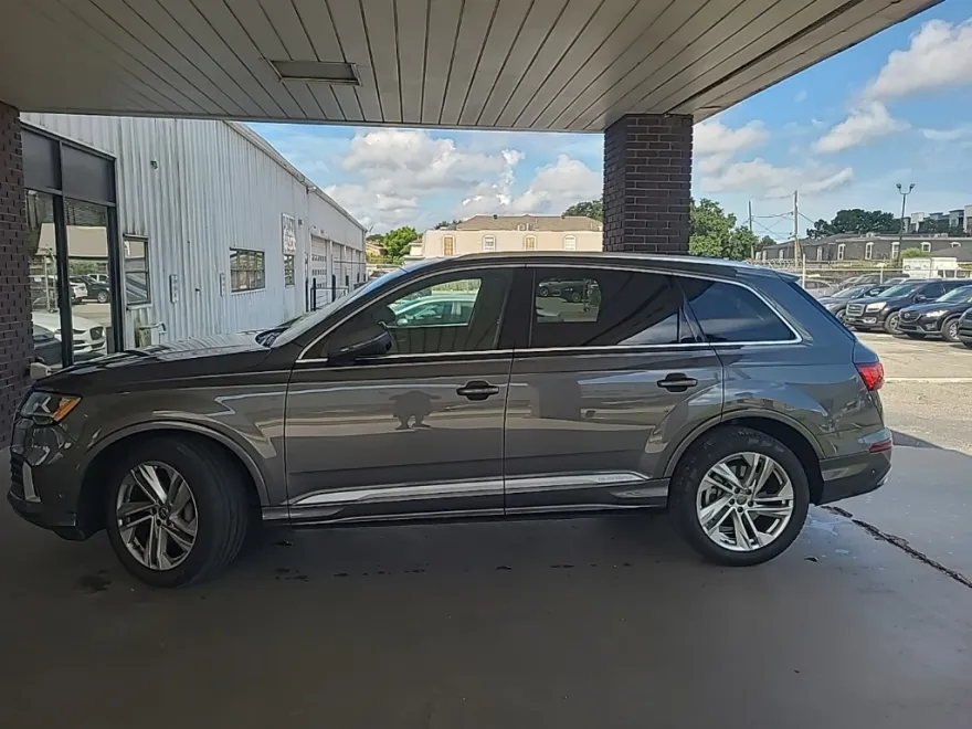 2020 Audi Q7 45 Premium Plus photo 1