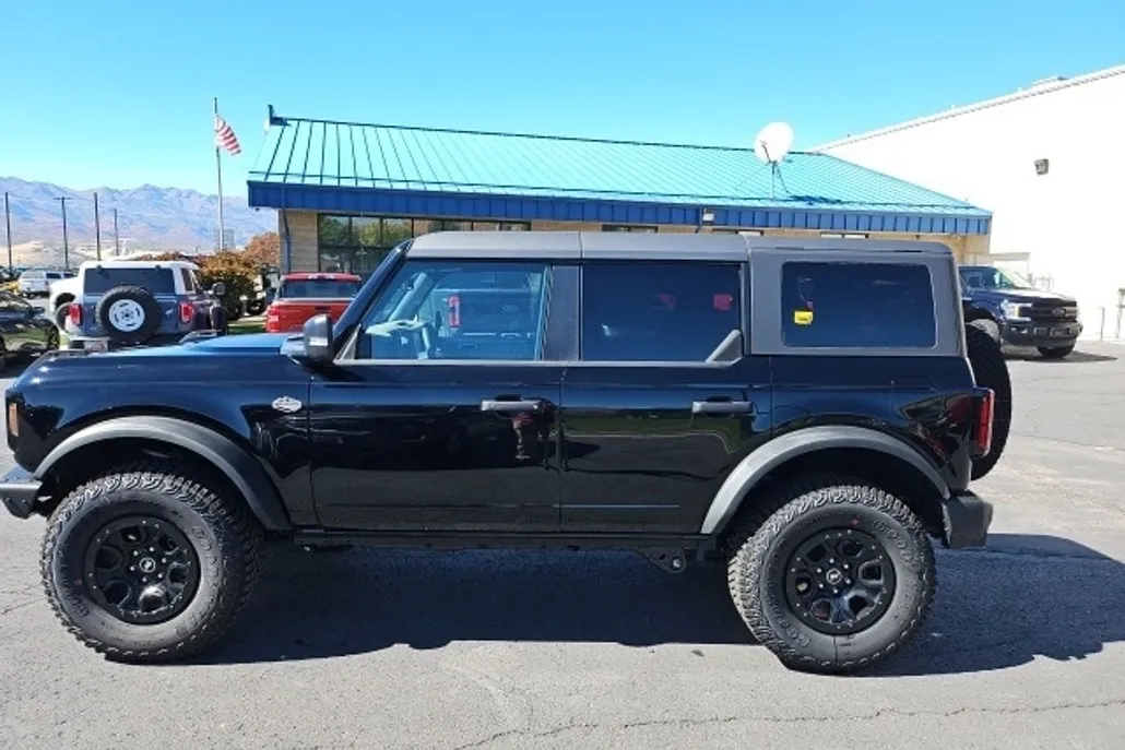 2024 Ford Bronco Wildtrak photo 1