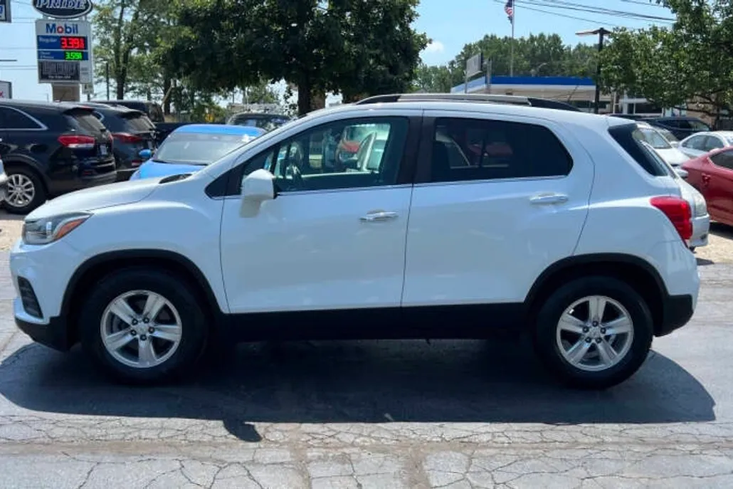 2018 Chevrolet Trax LT photo 1
