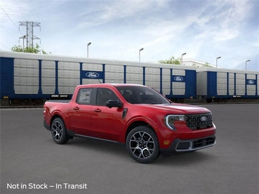 2025 Ford Maverick Lariat photo 1