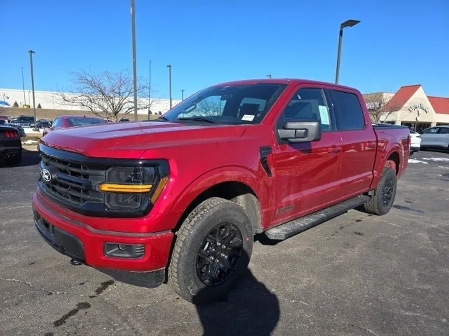 2025 Ford F-150 XLT photo 1