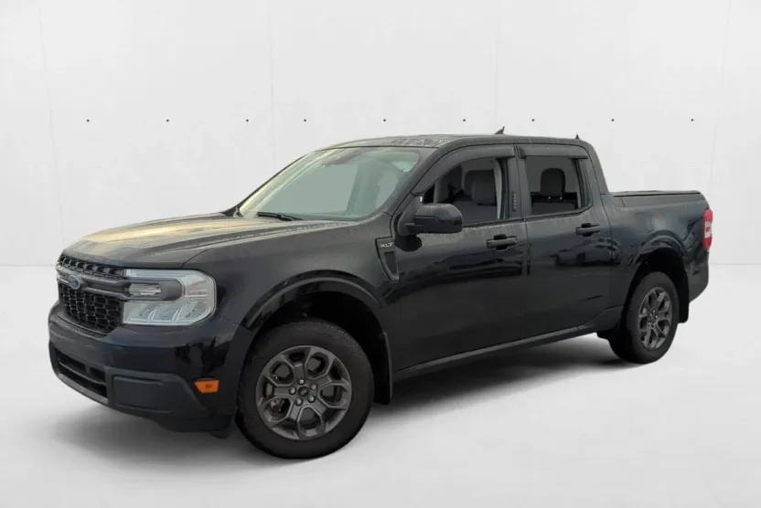 2023 Ford Maverick XLT photo 1