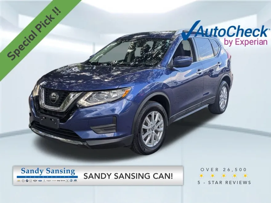 2018 Nissan Rogue SV photo 1