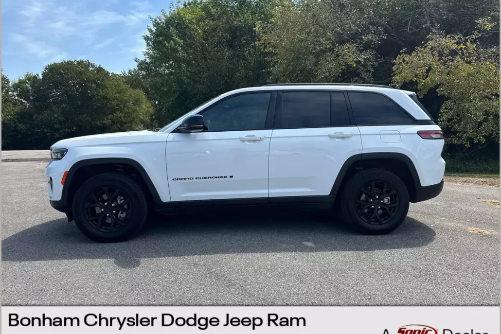 2024 Jeep Grand Cherokee Altitude photo 1