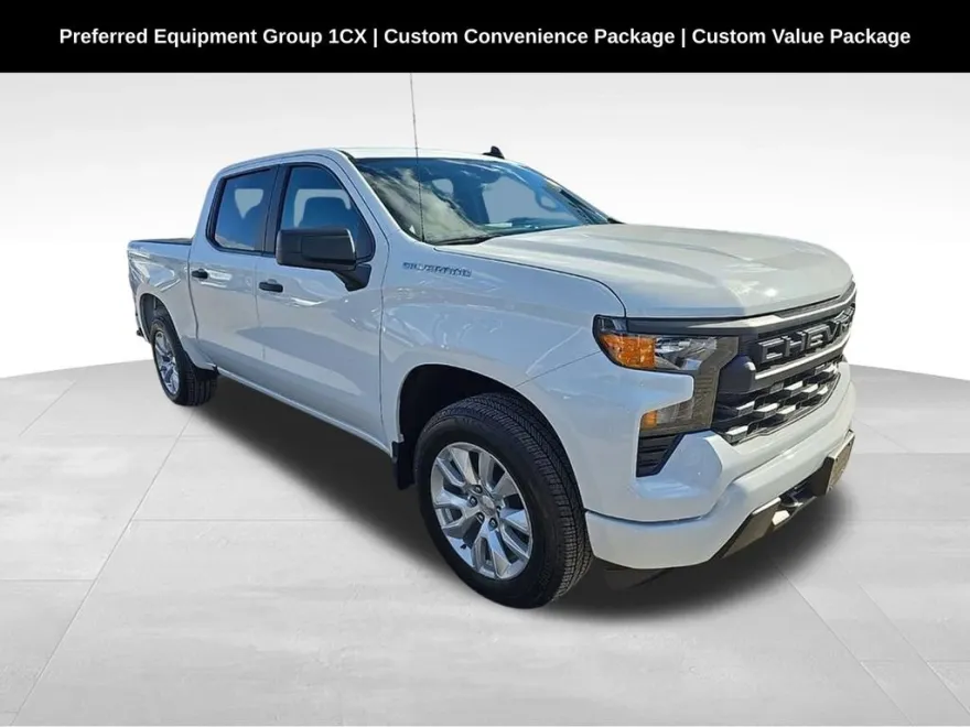 2024 Chevrolet Silverado 1500 Custom photo 1