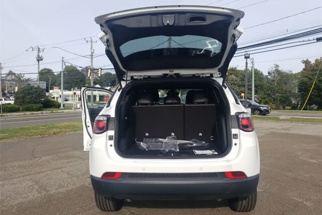 2026 Jeep Compass Limited Altitude photo 1