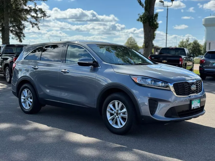 2019 Kia Sorento LX S photo 1