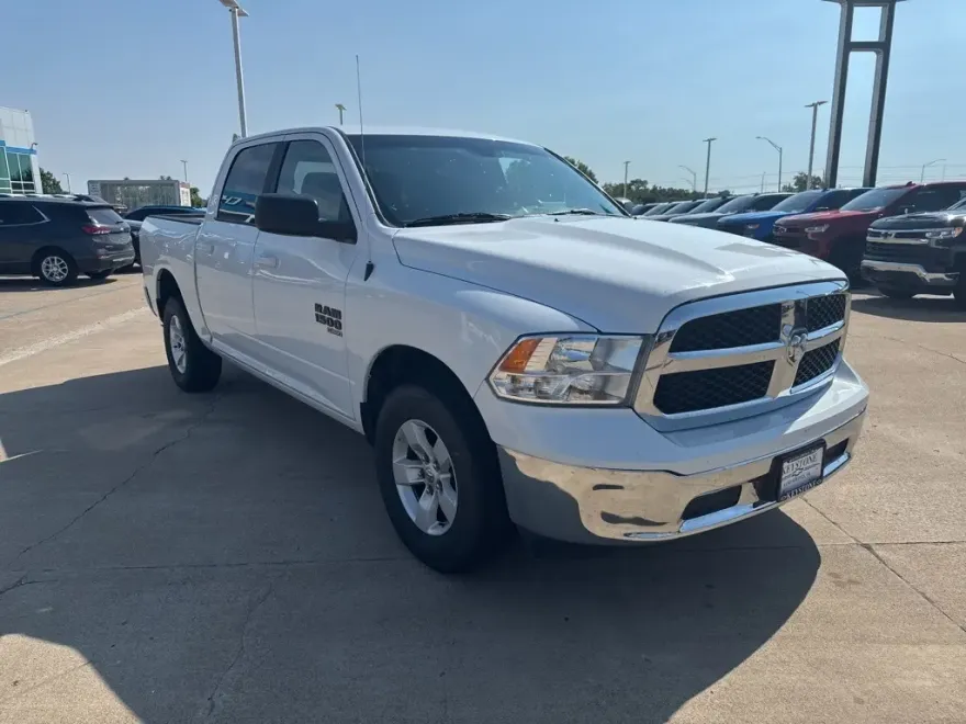 2021 Ram 1500 Classic SLT photo 1