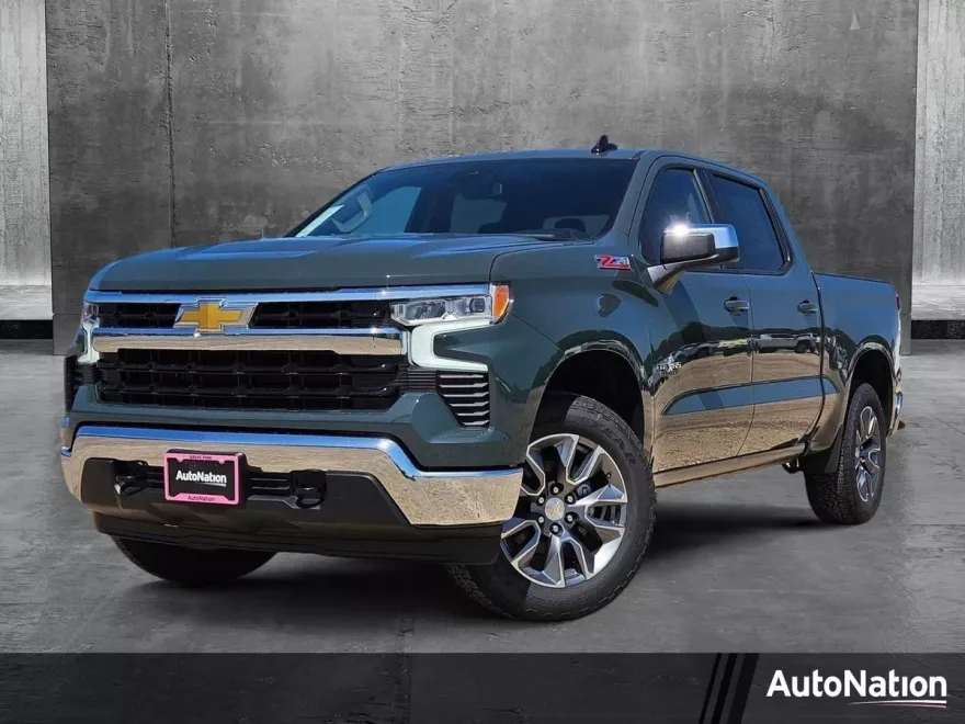 2025 Chevrolet Silverado 1500 LT photo 1