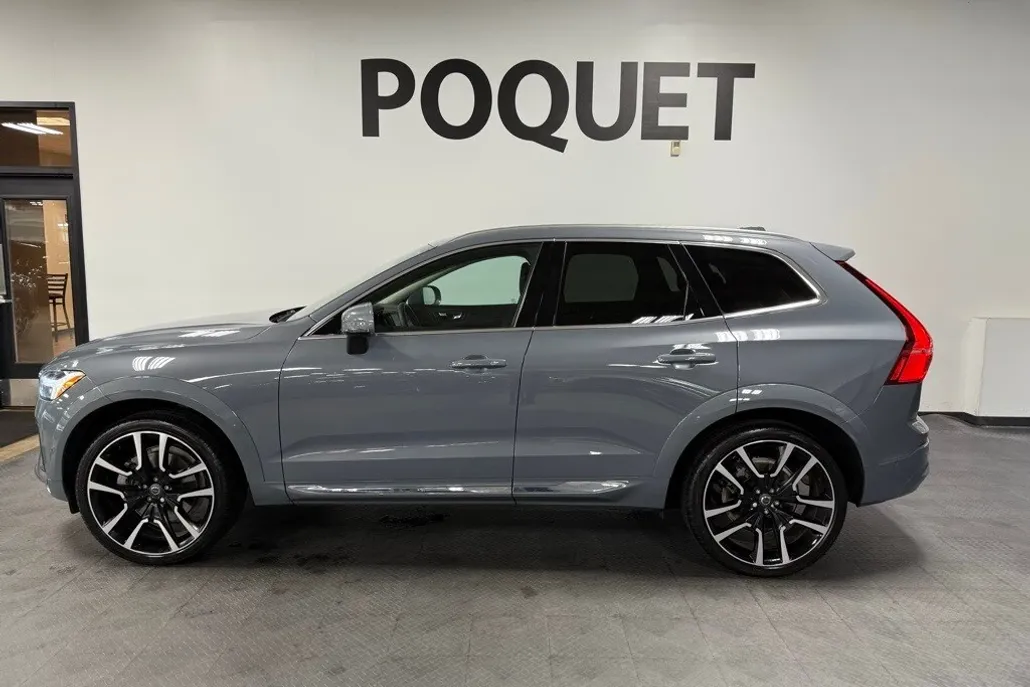 2022 Volvo XC60 Inscription photo 1