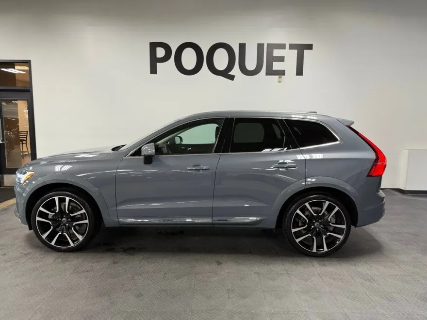 2022 Volvo XC60 Inscription photo 1