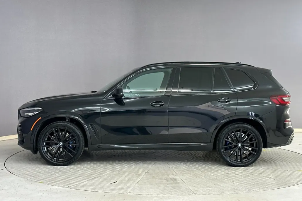 2023 Bmw X5 M50i photo 1