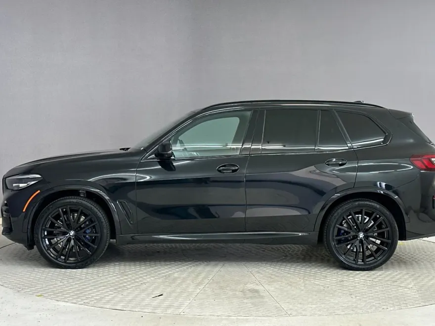 2023 Bmw X5 M50i photo 1