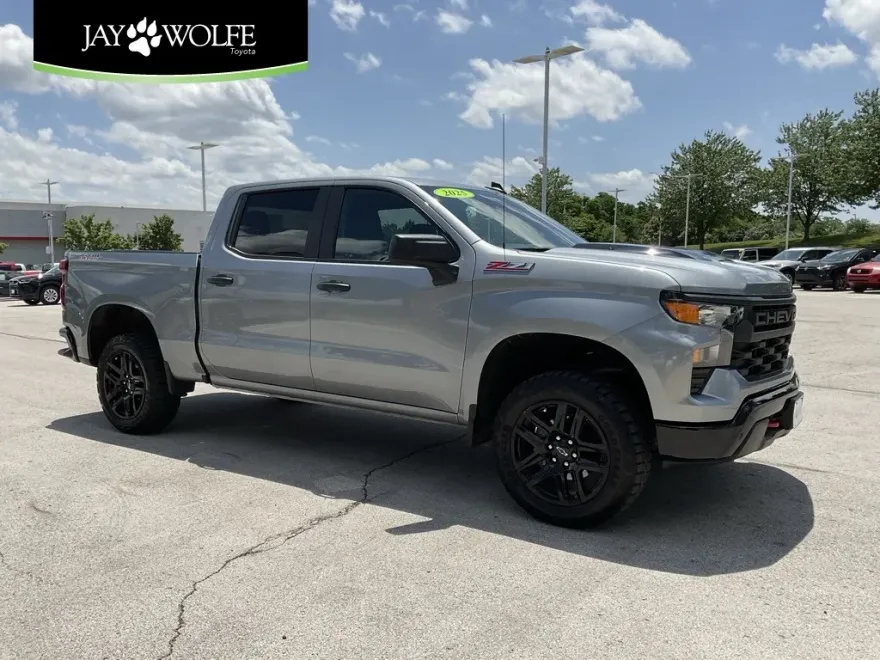 2025 Chevrolet Silverado 1500 Custom Trail Boss photo 1