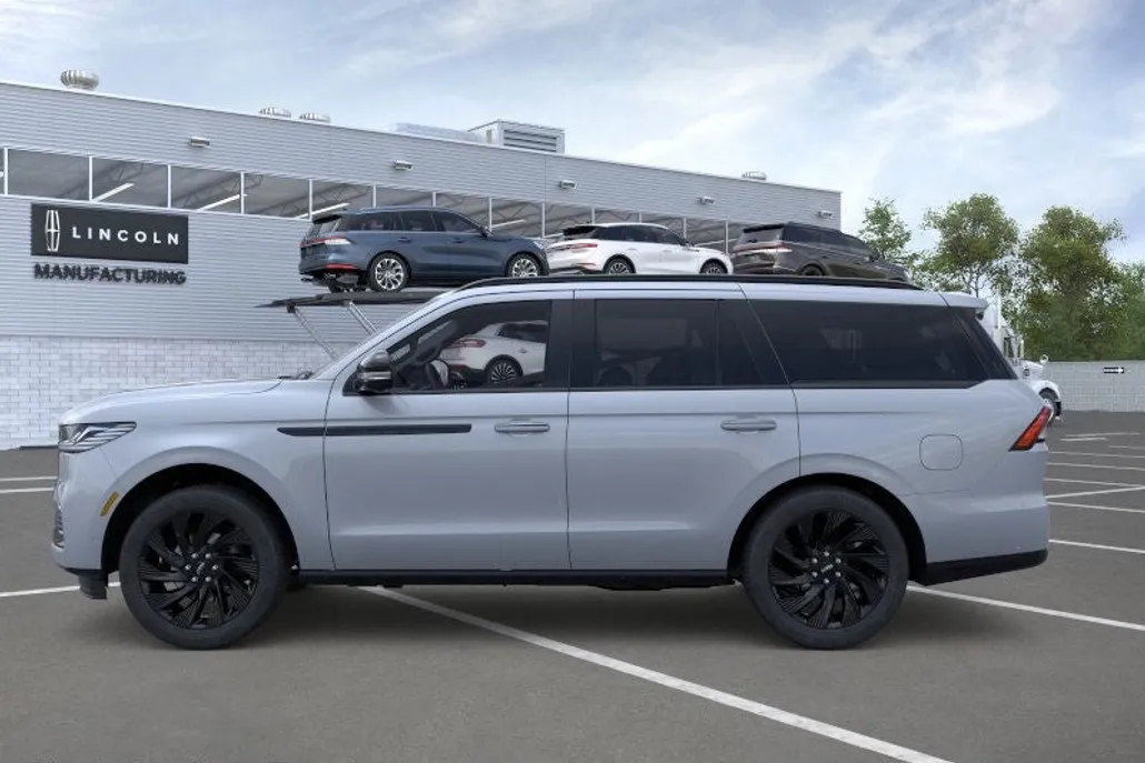 2025 Lincoln Navigator Reserve photo 1