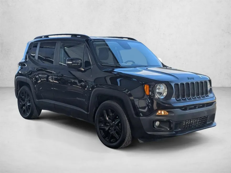 2017 Jeep Renegade Latitude North Edition photo 1