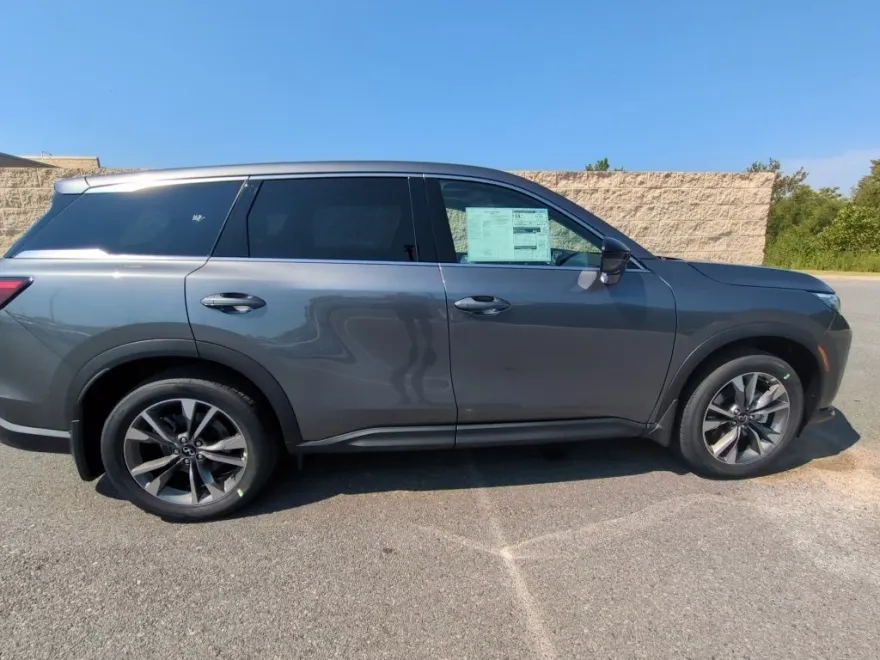 2026 Infiniti QX60 Pure photo 1