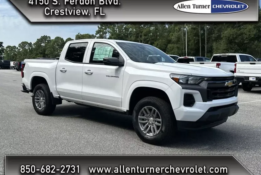 2026 Chevrolet Colorado LT photo 1
