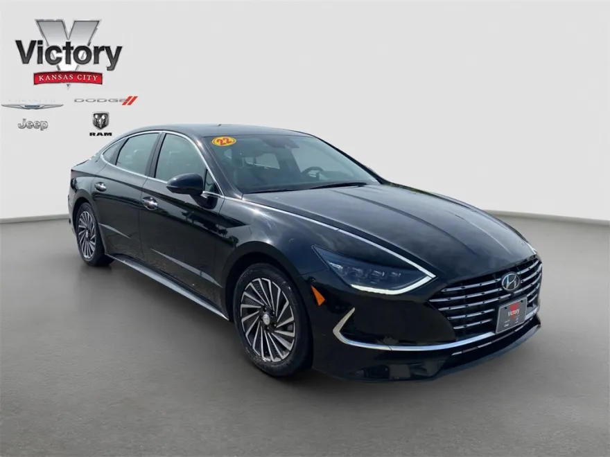2022 Hyundai Sonata Hybrid Limited photo 1