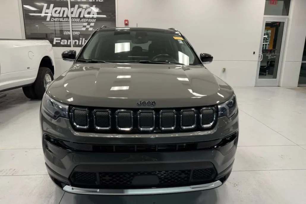 2022 Jeep Compass Limited photo 1