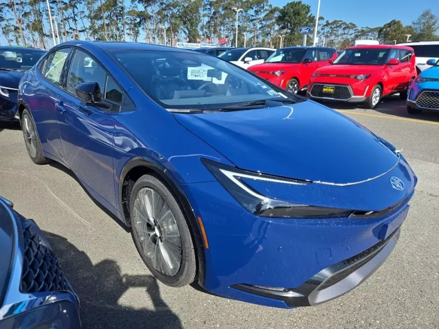 2026 Toyota Prius Limited photo 1