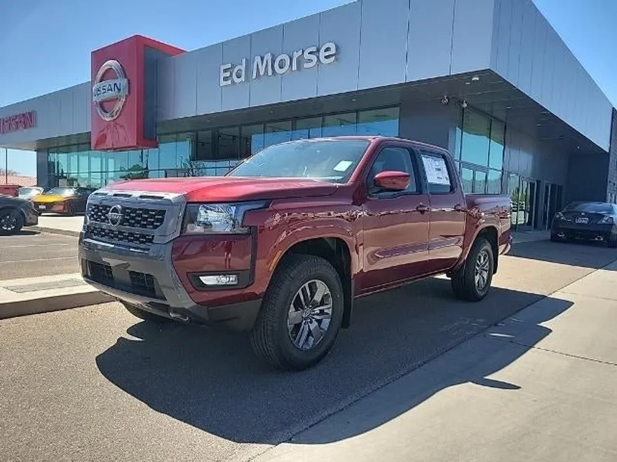 2025 Nissan Frontier Crew Cab SV photo 1