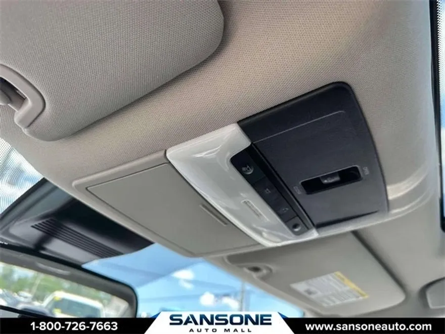 2022 Nissan Altima 2.5 SR photo 30